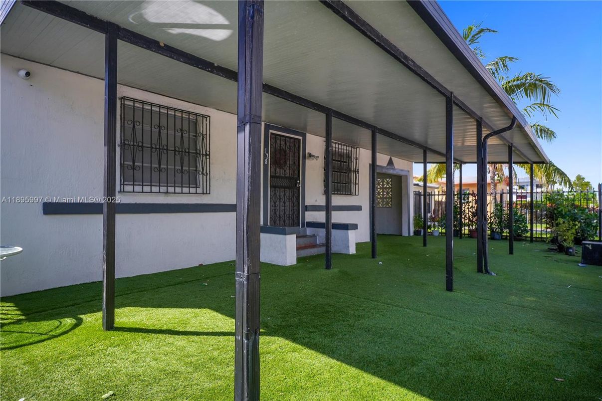 Backyard, Exterior
