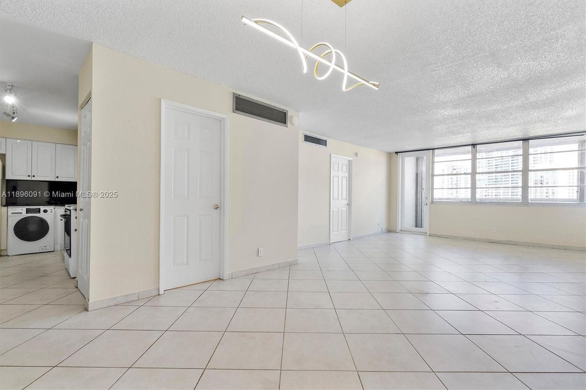 Empty room, Interior, Pendant Lights, Washer