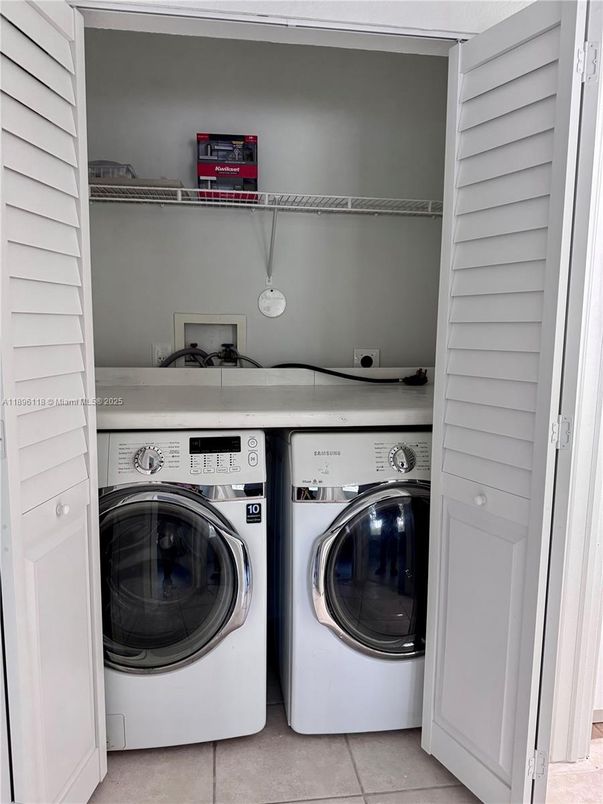 Interior, Utility Closets, Washer
