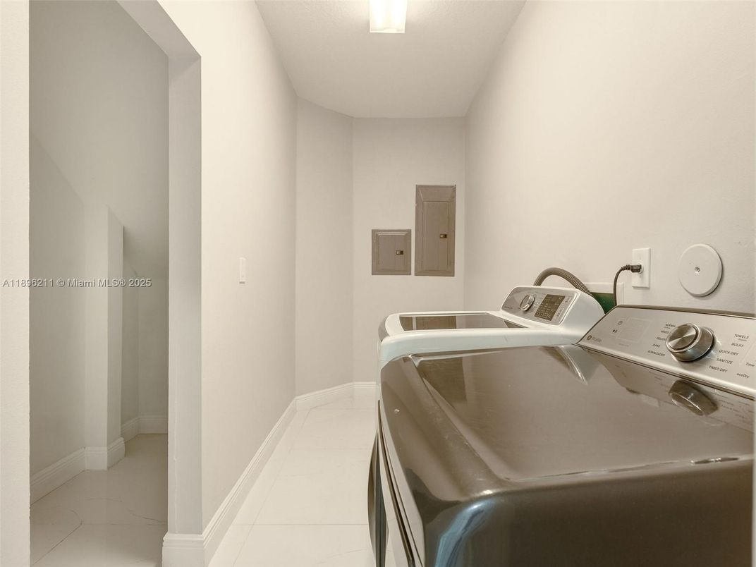 Interior, Washer
