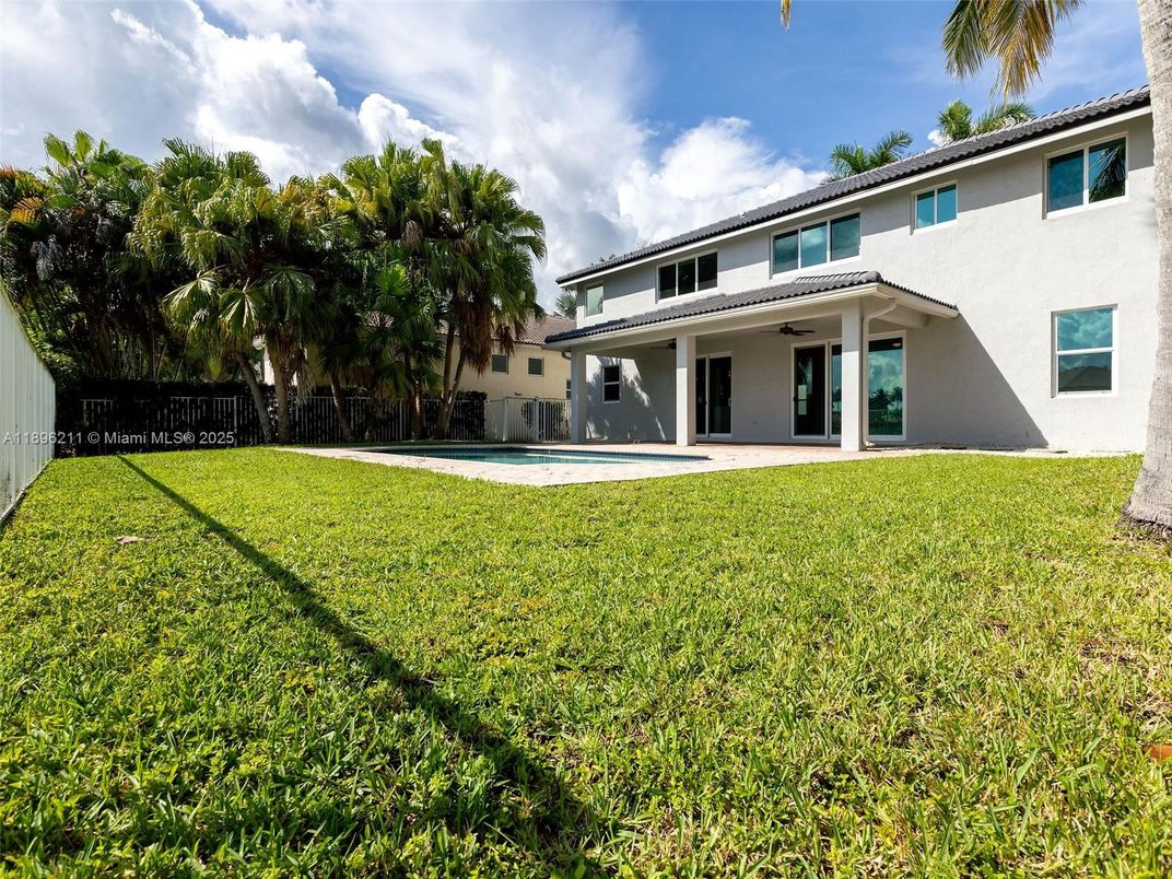 Backyard, Exterior, Pool