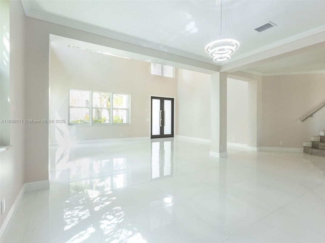 Empty room, Interior, Marble, Pendant Lights