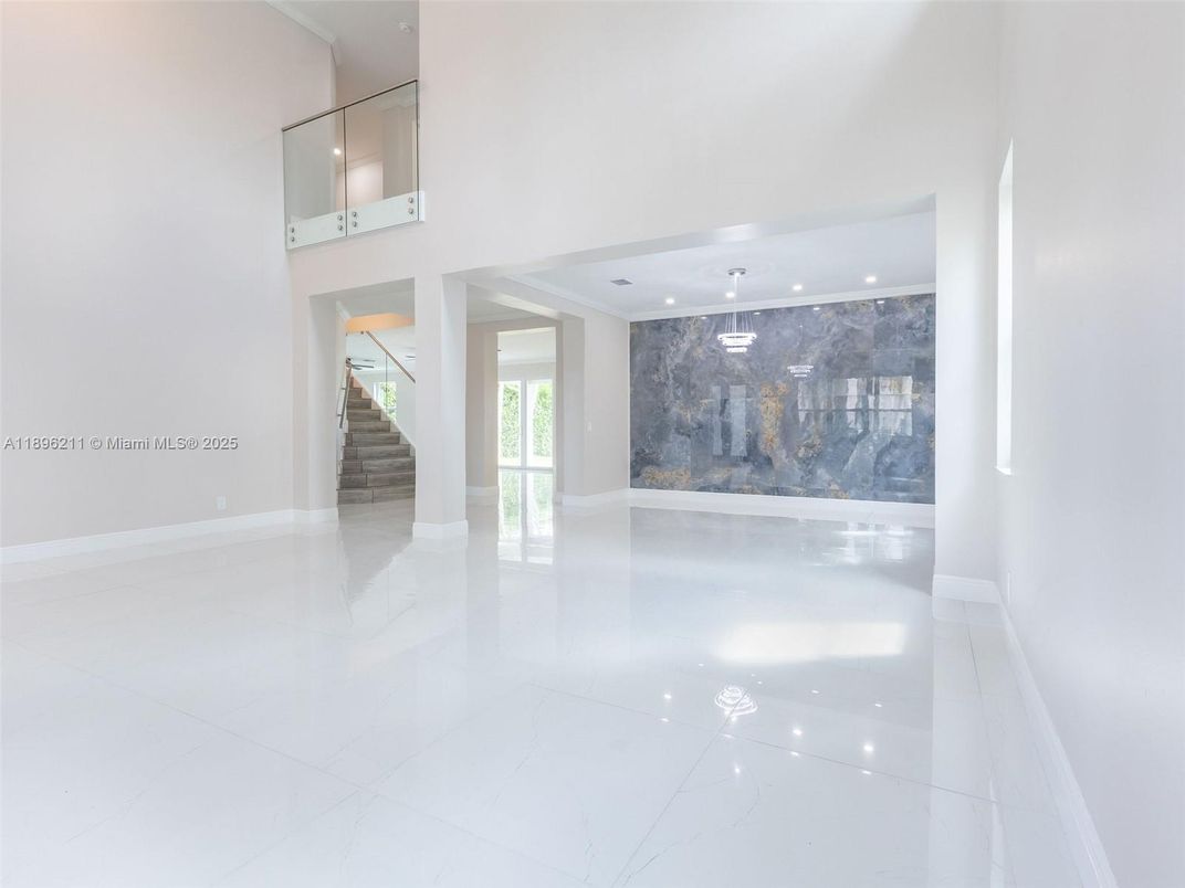Empty room, Interior, Pendant Lights, Recessed Lighting