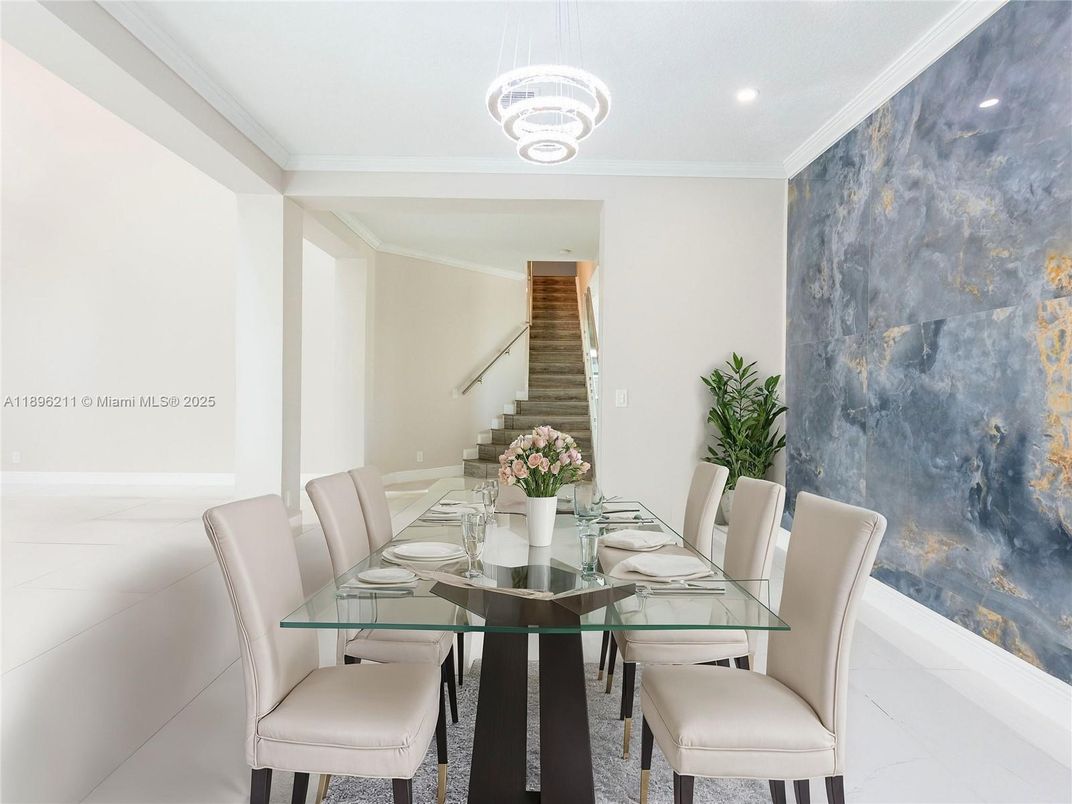 Dining room, Interior, Pendant Lights, Recessed Lighting
