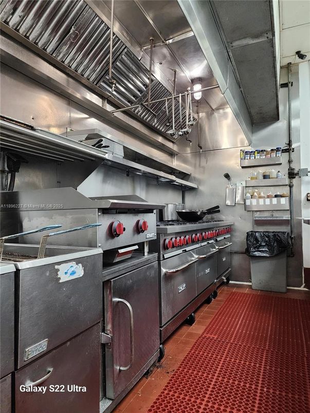 Interior, Kitchen, Stainless Steel Appliances