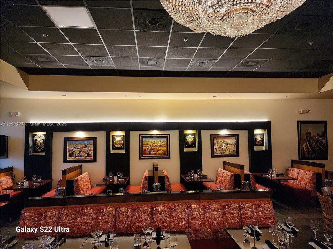 Chandelier, Dining room, Interior, Recessed Lighting
