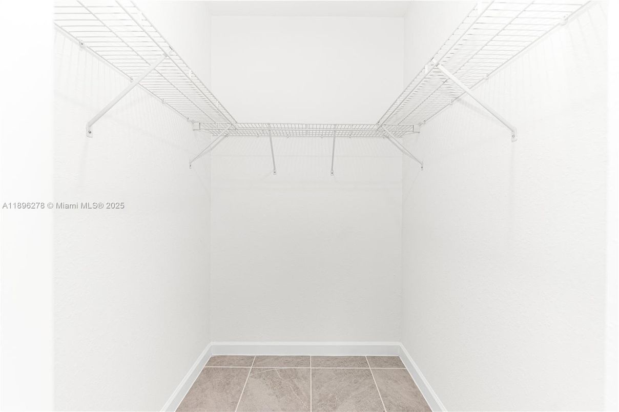 Interior, Walk-in Closets