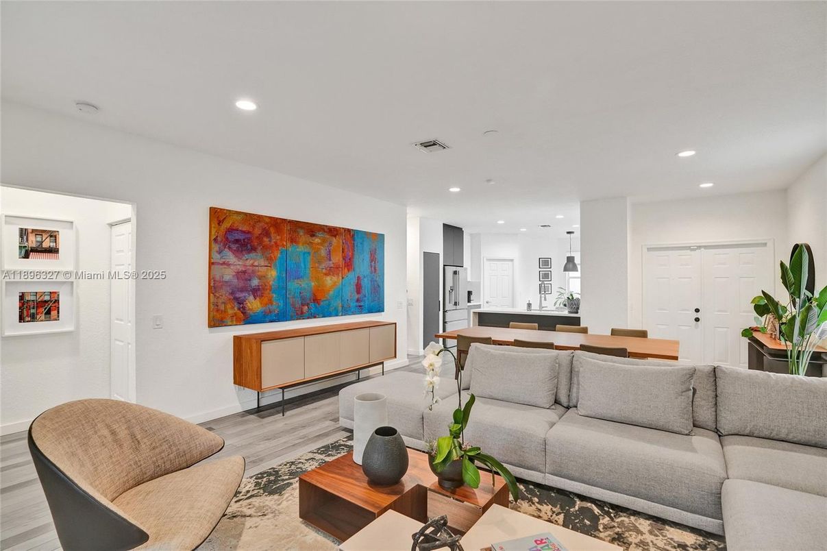 Interior, Kitchen, Living room, Recessed Lighting, Wood Texture Flooring