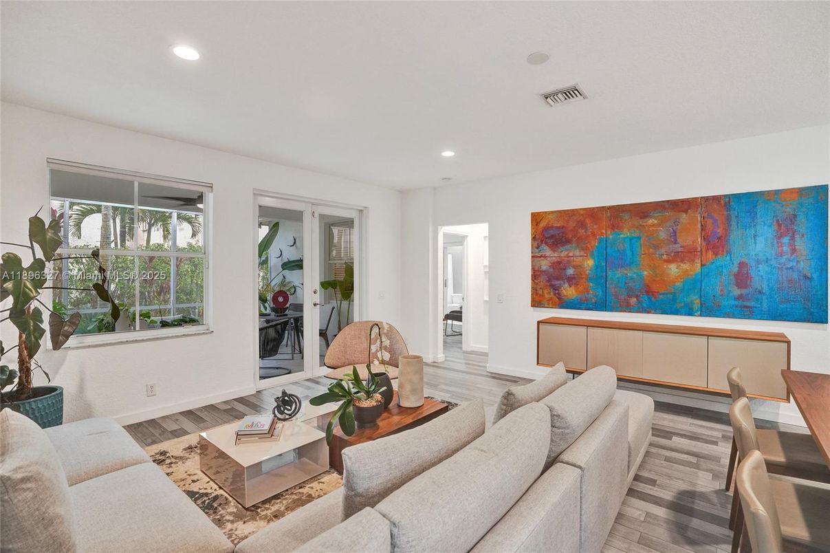 Interior, Living room, Recessed Lighting, Wood Texture Flooring