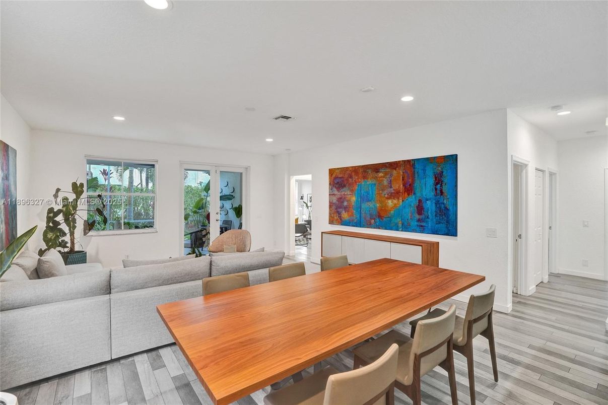 Dining room, Interior, Living room, Recessed Lighting, Wood Texture Flooring