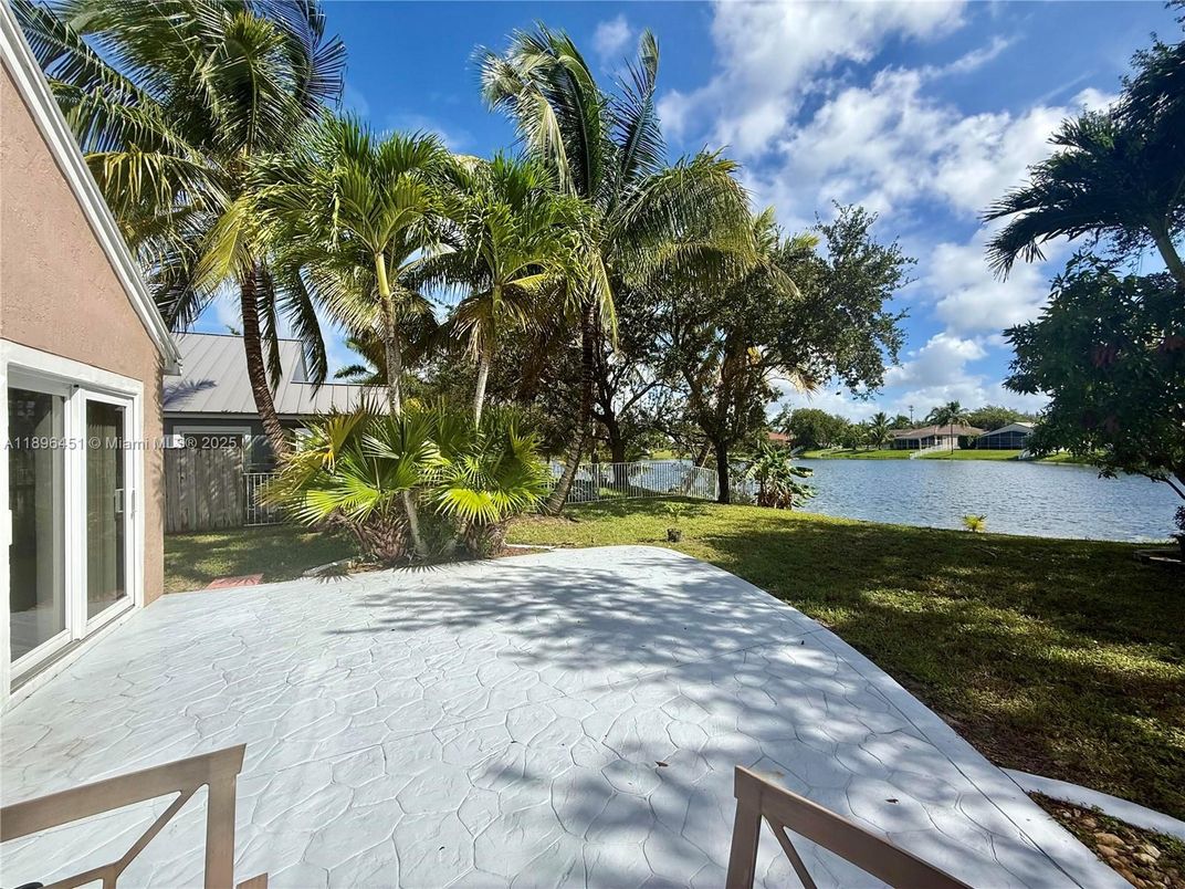 Backyard, Exterior, Water