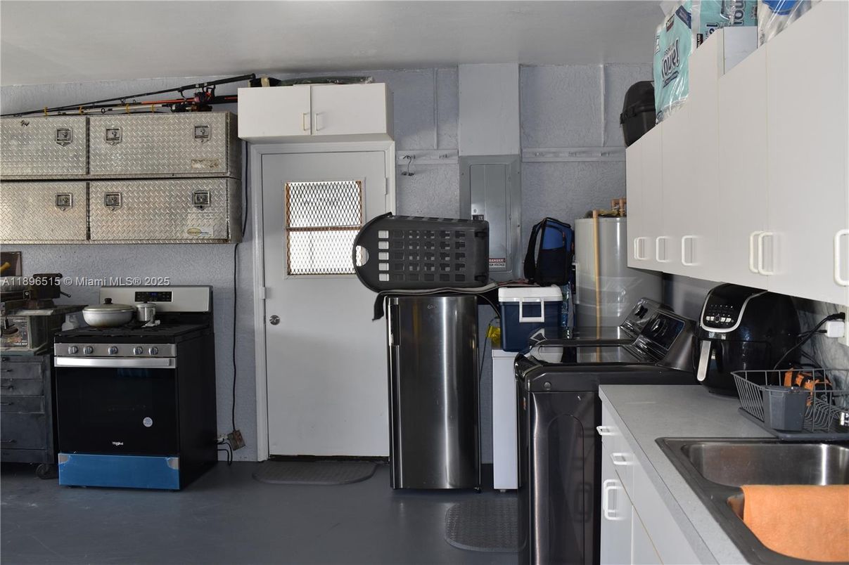 Interior, Washer