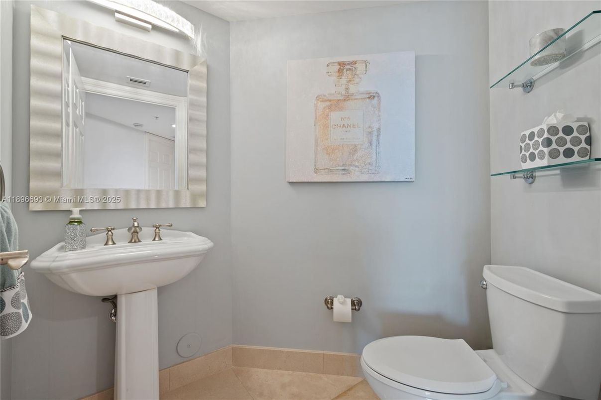 Bathroom, Interior