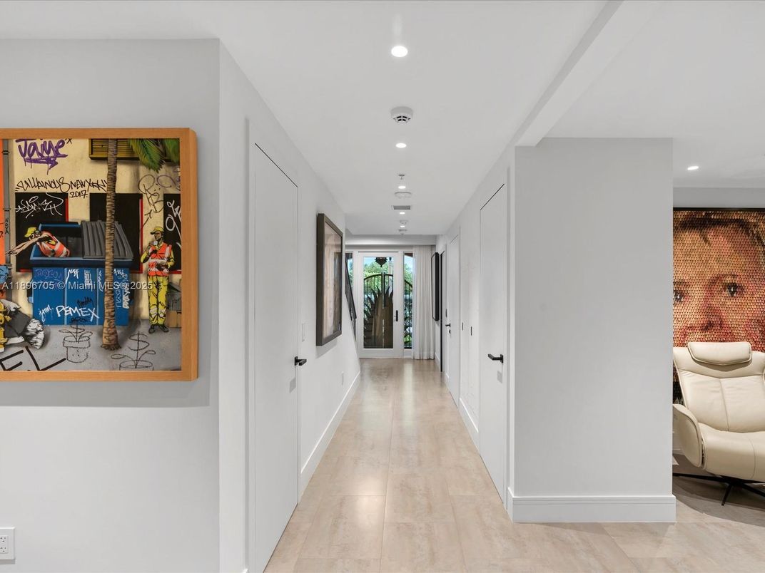 Interior, Recessed Lighting