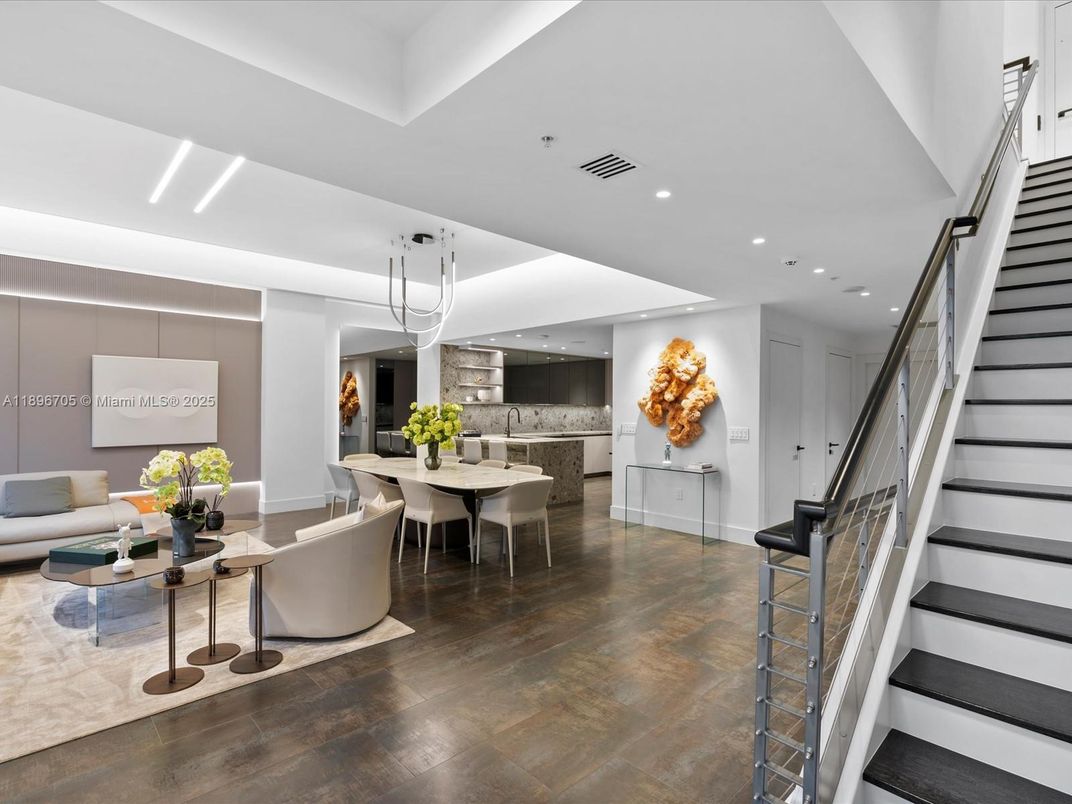 Dining room, Interior, Living room, Pendant Lights, Recessed Lighting, Wood Texture Flooring