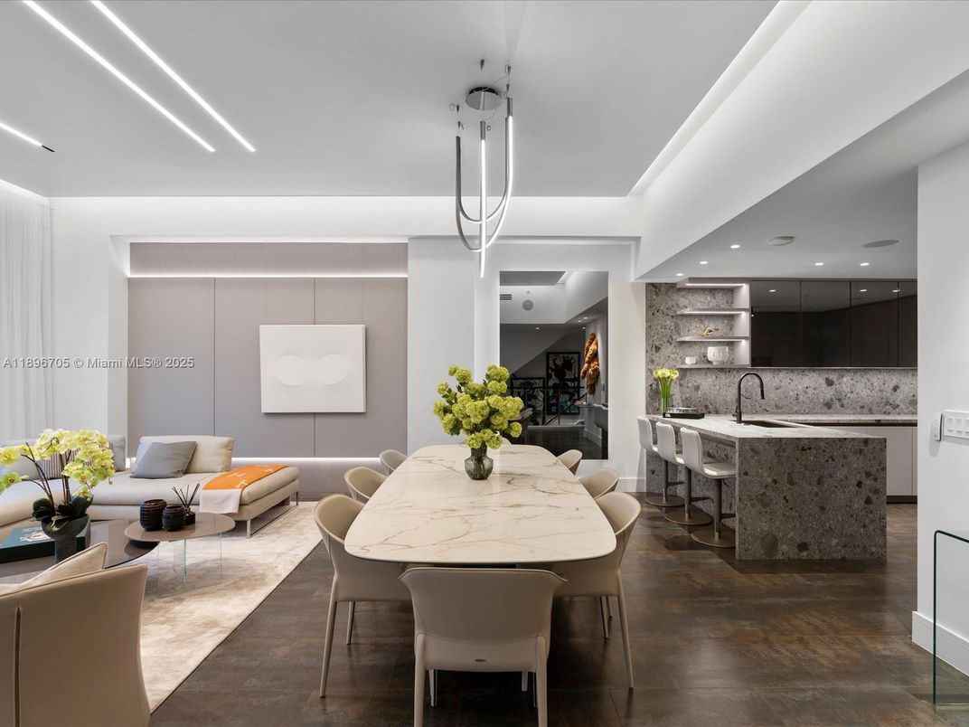 Dining room, Interior, Kitchen, Living room, Pendant Lights, Recessed Lighting, Wood Texture Flooring