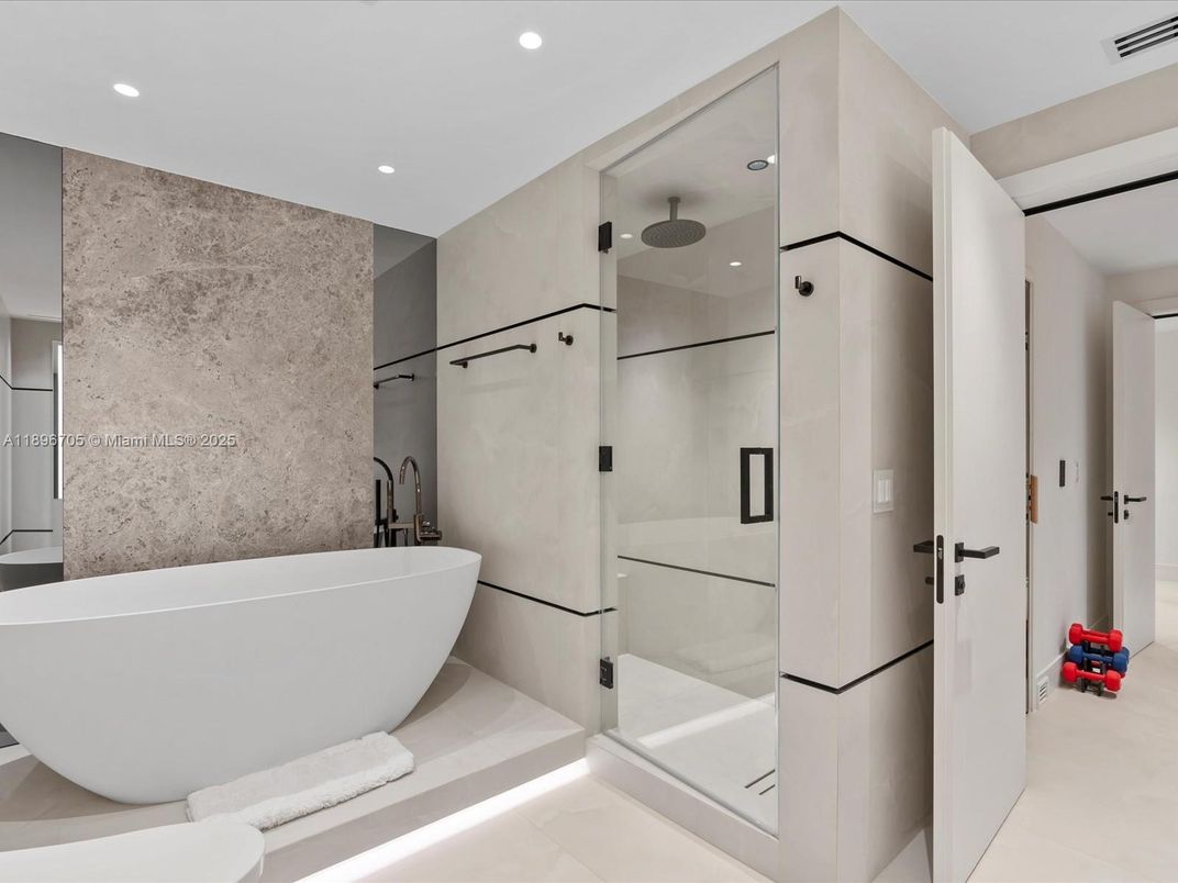 Bathroom, Free Standing Baths, Glass Shower, Interior, Recessed Lighting