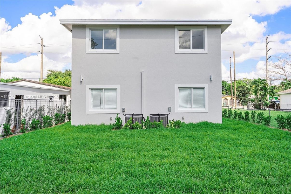 Backyard, Exterior