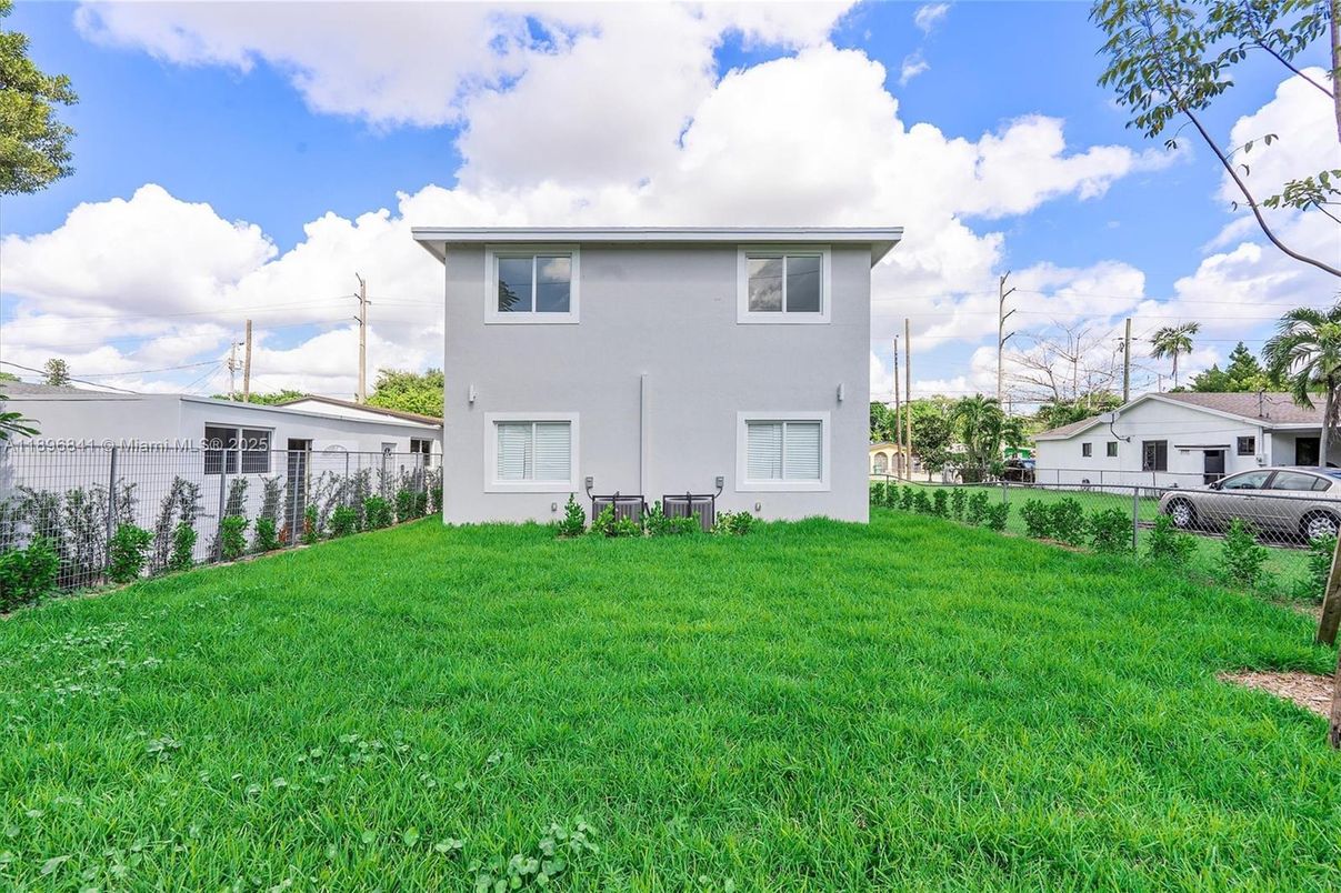 Backyard, Exterior