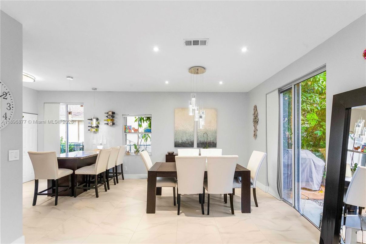 Dining room, Interior, Marble, Pendant Lights, Recessed Lighting