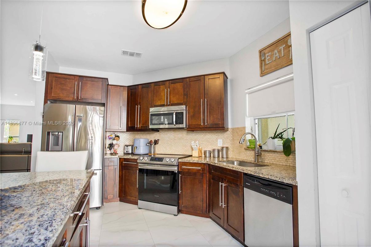 Interior, Kitchen, Stainless Steel Appliances
