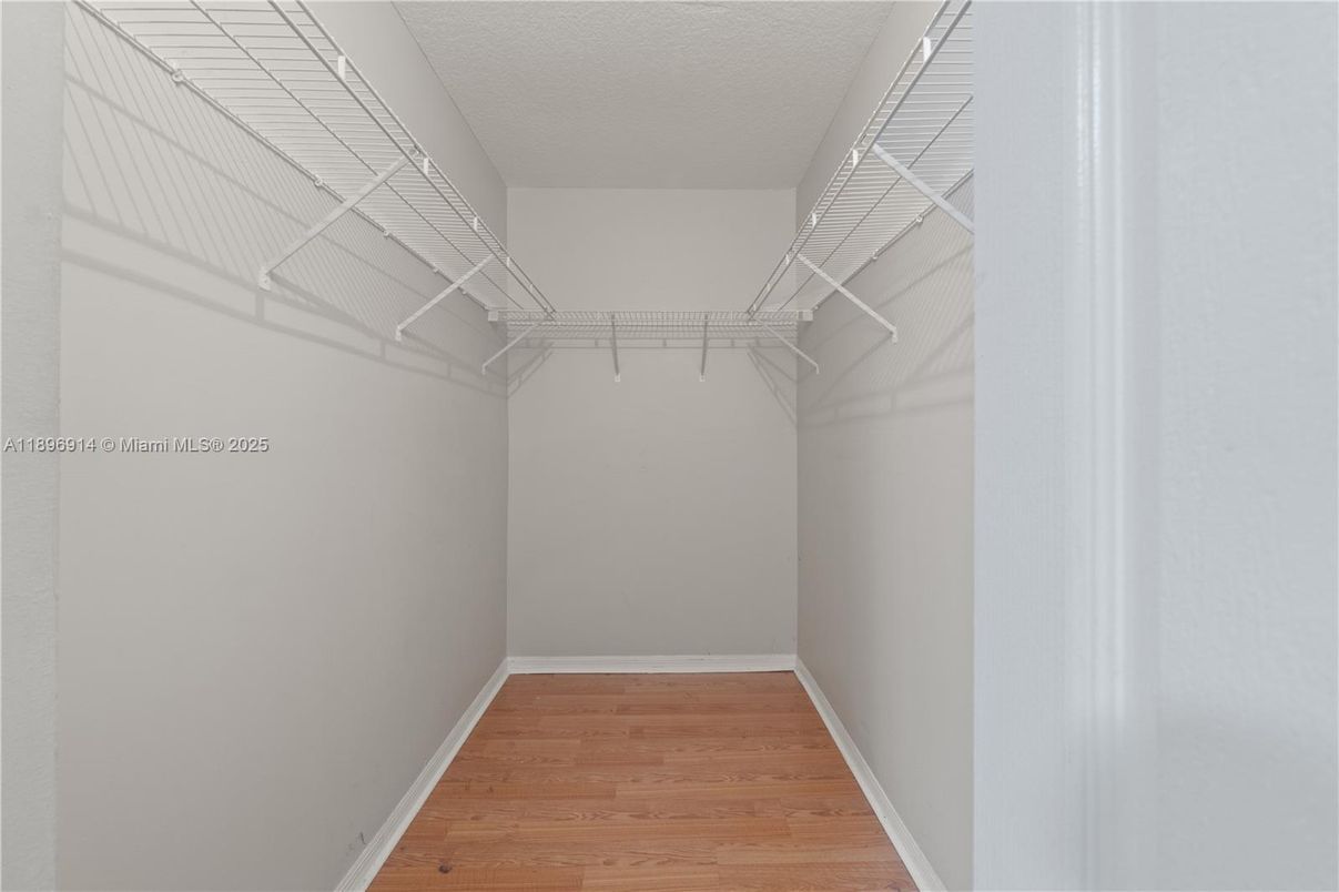 Interior, Walk-in Closets, Wood Texture Flooring