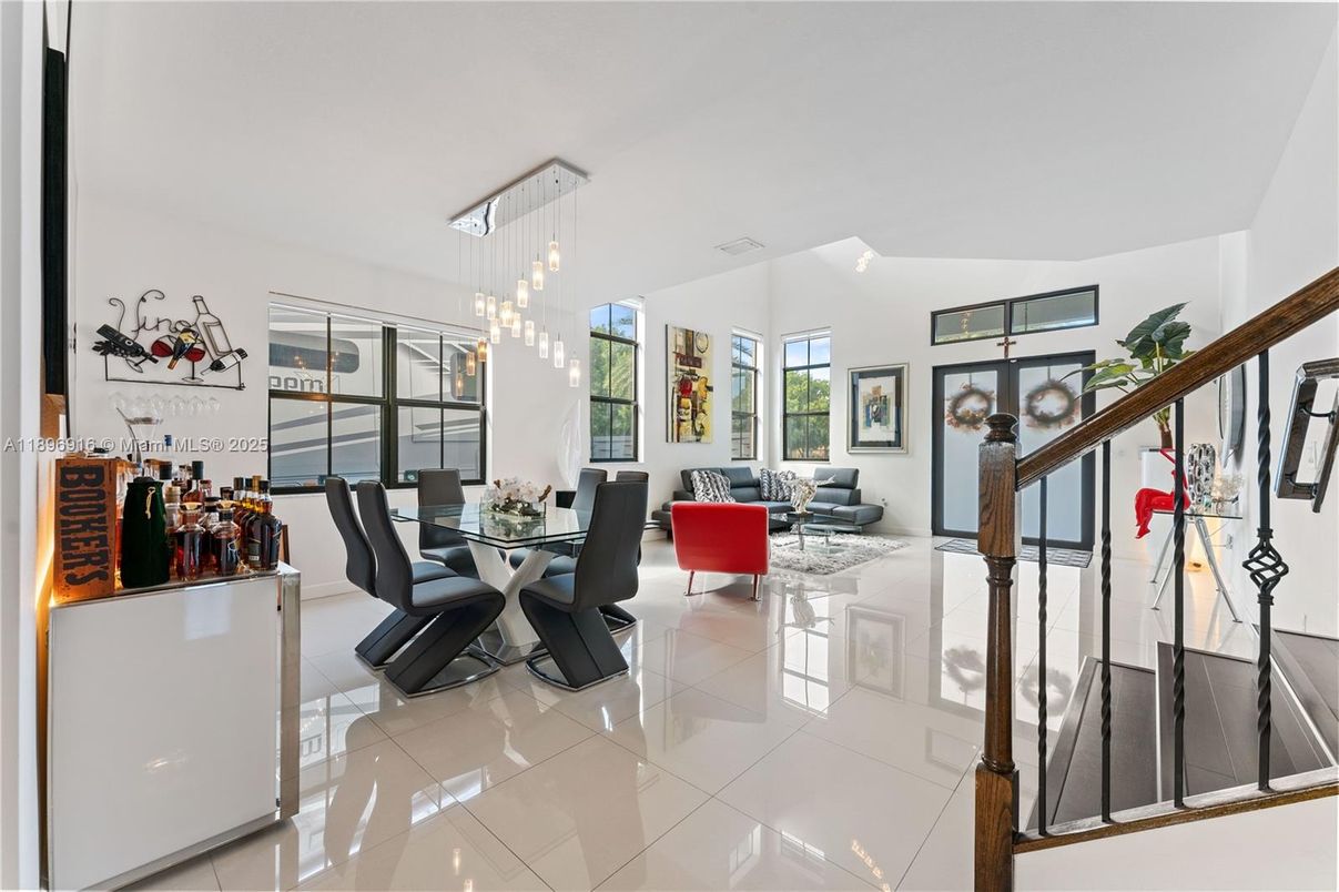 Dining room, Interior, Living room, Pendant Lights