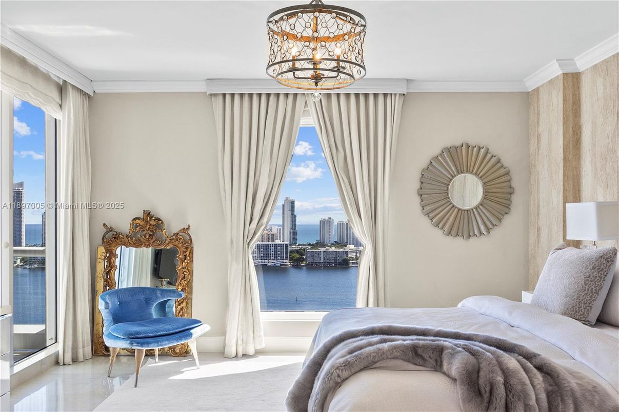 Bedroom, Interior, Water