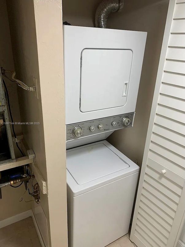 Interior, Utility Closets, Washer