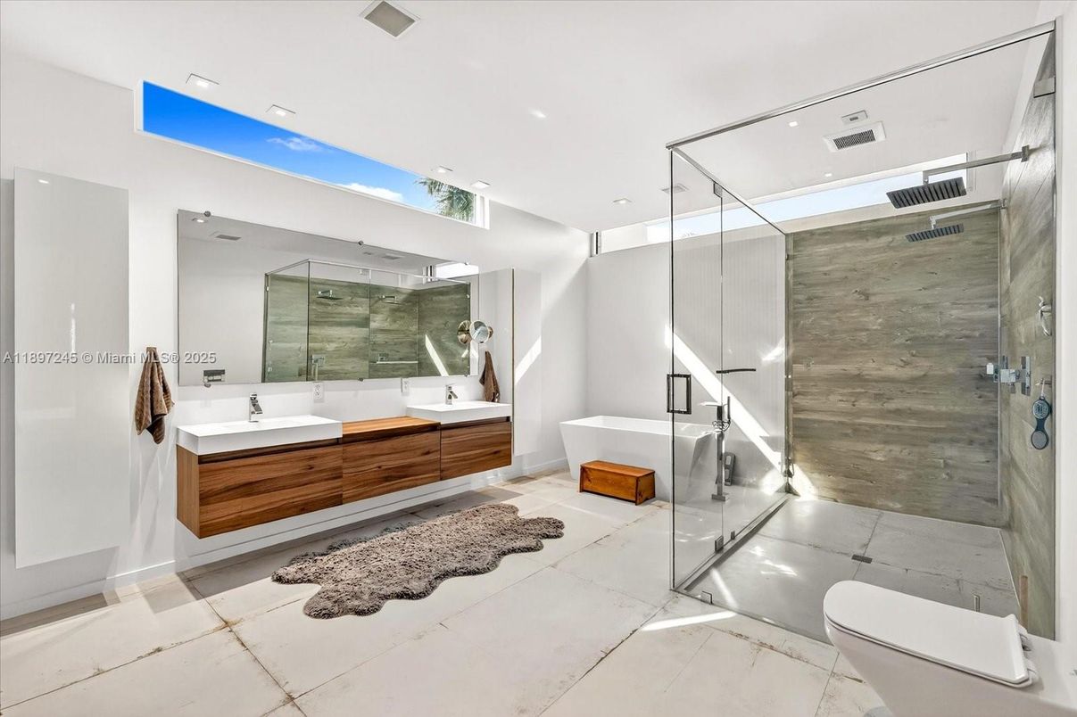 Bathroom, Dual Sink Vanities, Free Standing Baths, Glass Shower, Interior, Recessed Lighting
