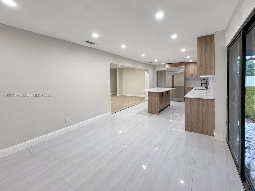 Interior, Kitchen, Pendant Lights, Recessed Lighting
