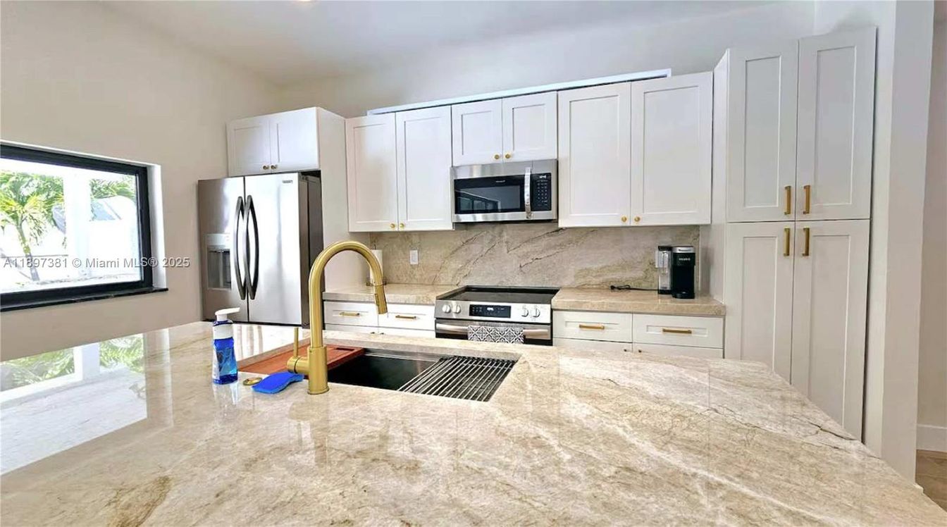 Interior, Kitchen, Stainless Steel Appliances