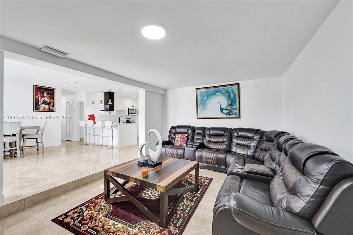 Dining room, Interior, Kitchen, Living room, Recessed Lighting