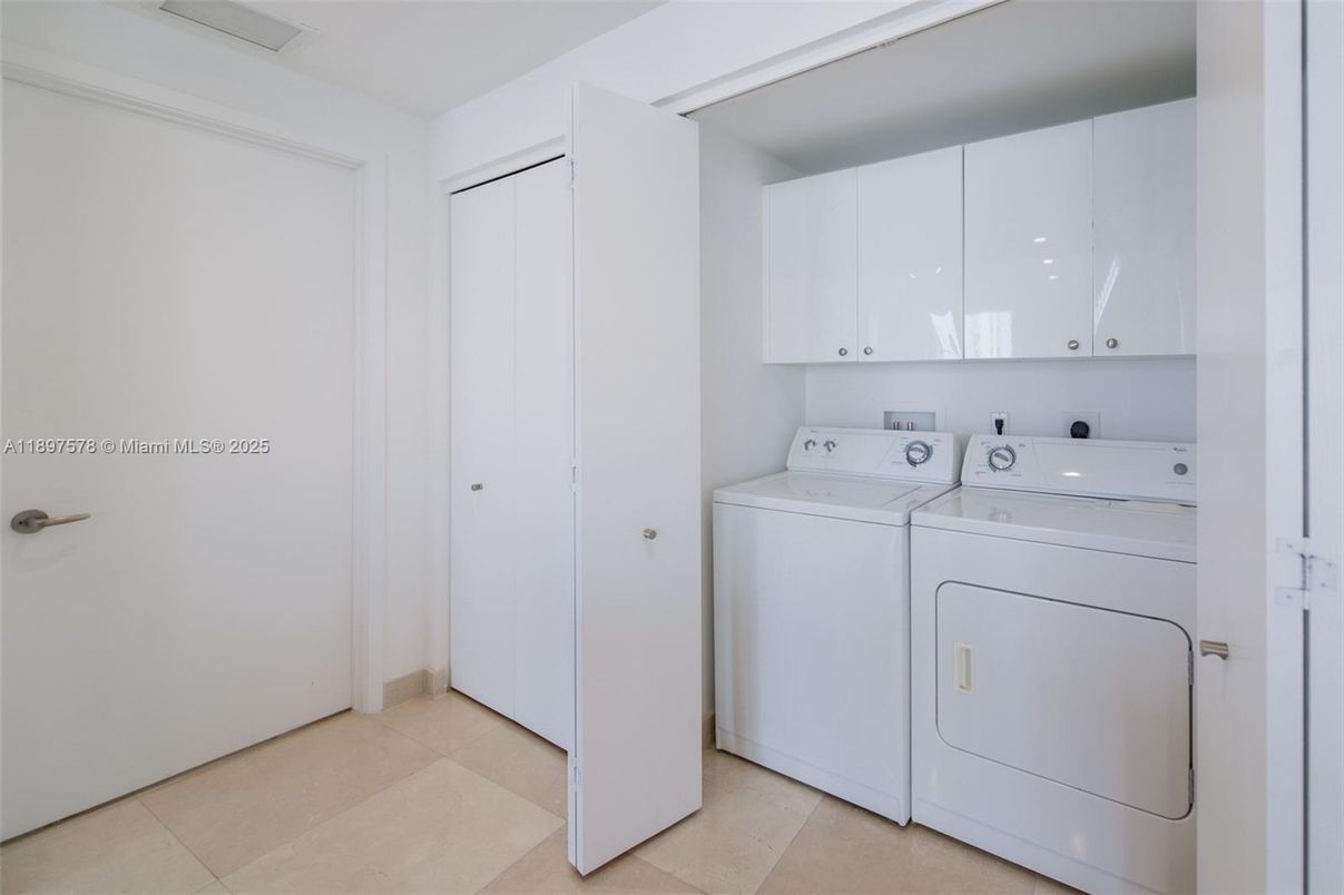 Interior, Utility Closets, Washer