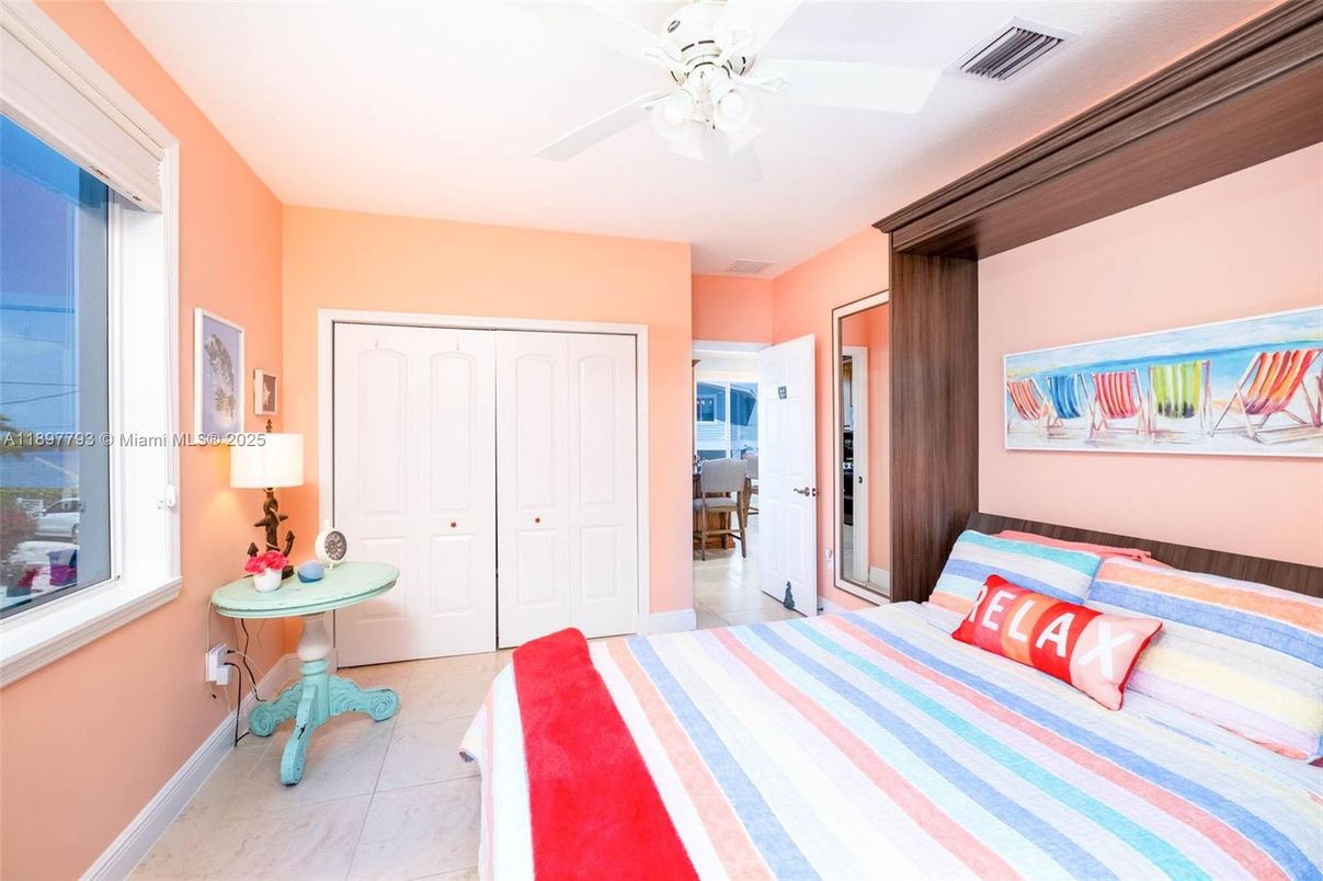 Bedroom, Interior, Water