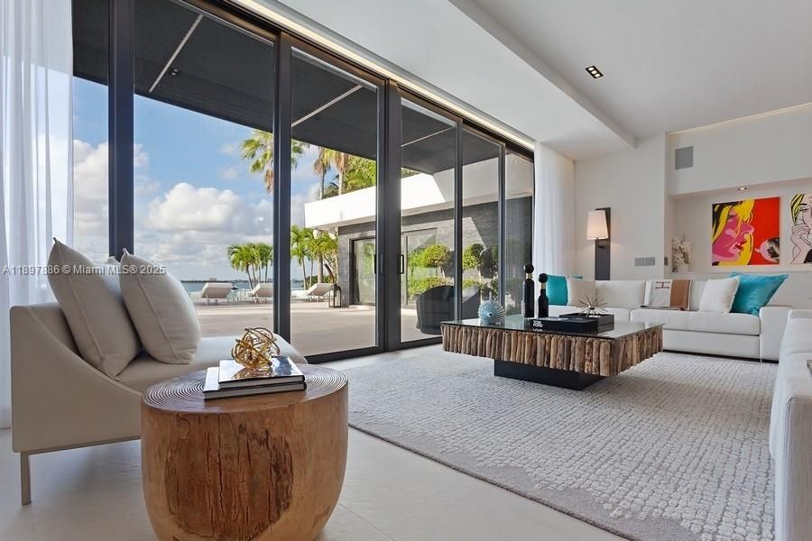 Interior, Living room, Recessed Lighting, Water