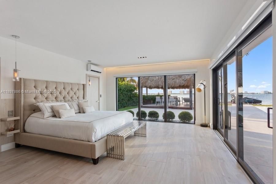 Bedroom, Interior, Pendant Lights, Recessed Lighting, Water, Wood Texture Flooring