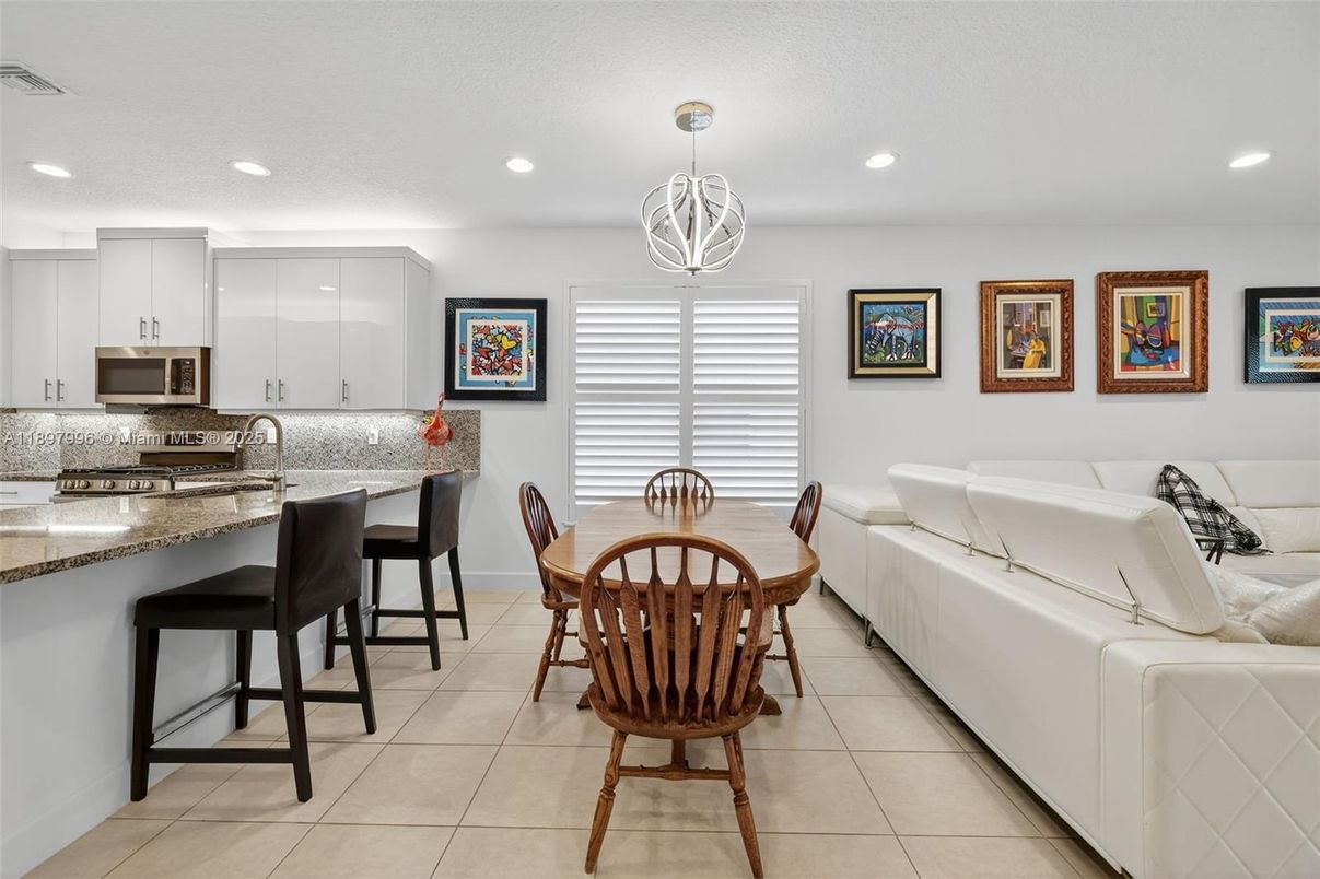 Dining room, Interior, Kitchen, Living room, Pendant Lights, Recessed Lighting