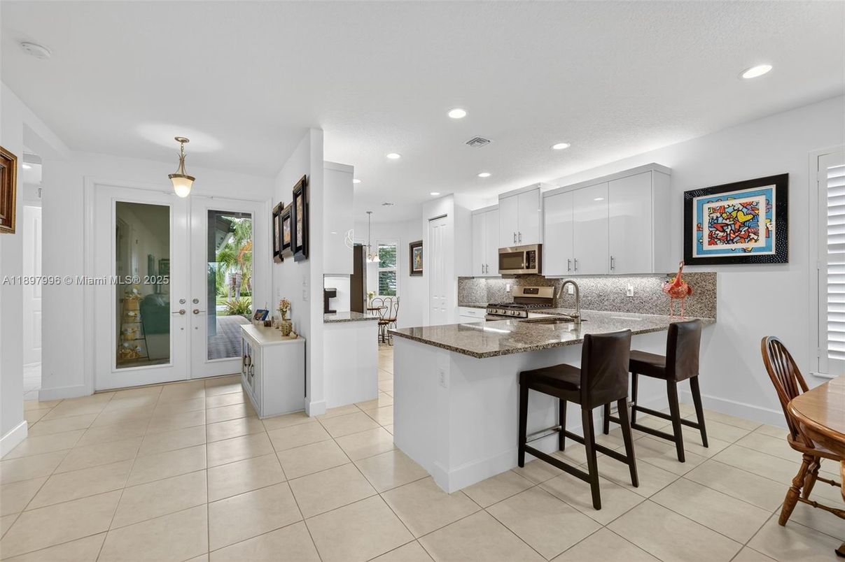 Interior, Kitchen, Pendant Lights, Recessed Lighting, Stainless Steel Appliances