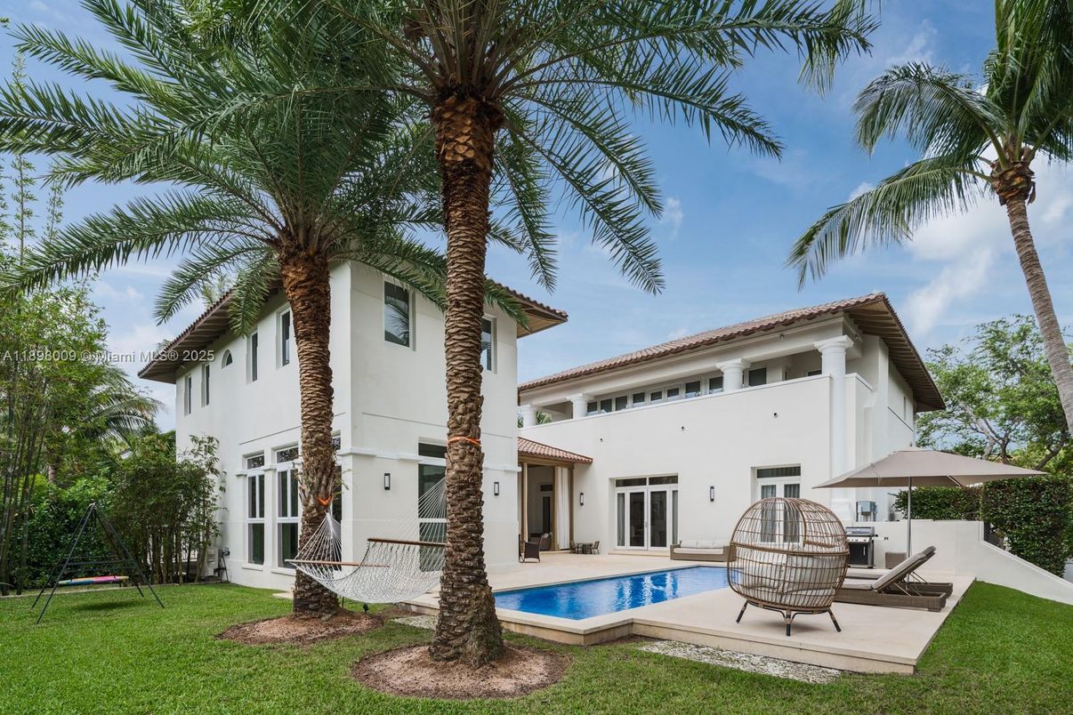 Backyard, Exterior, Pool