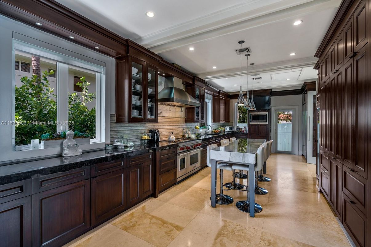 Interior, Kitchen, Pendant Lights, Recessed Lighting, Stainless Steel Appliances