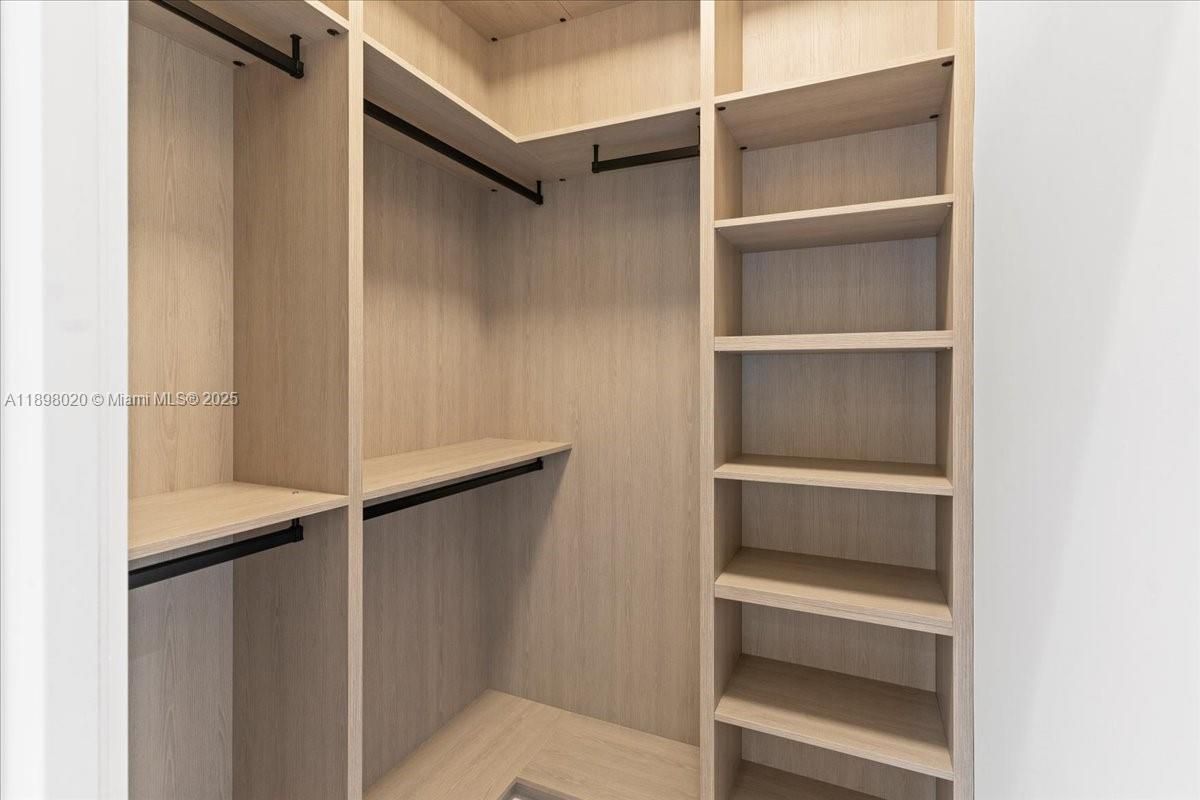 Interior, Walk-in Closets