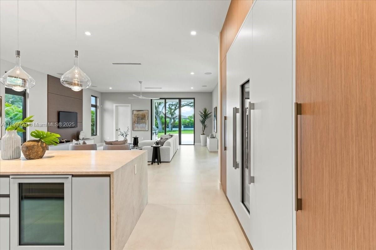 Interior, Kitchen, Living room, Pendant Lights, Recessed Lighting
