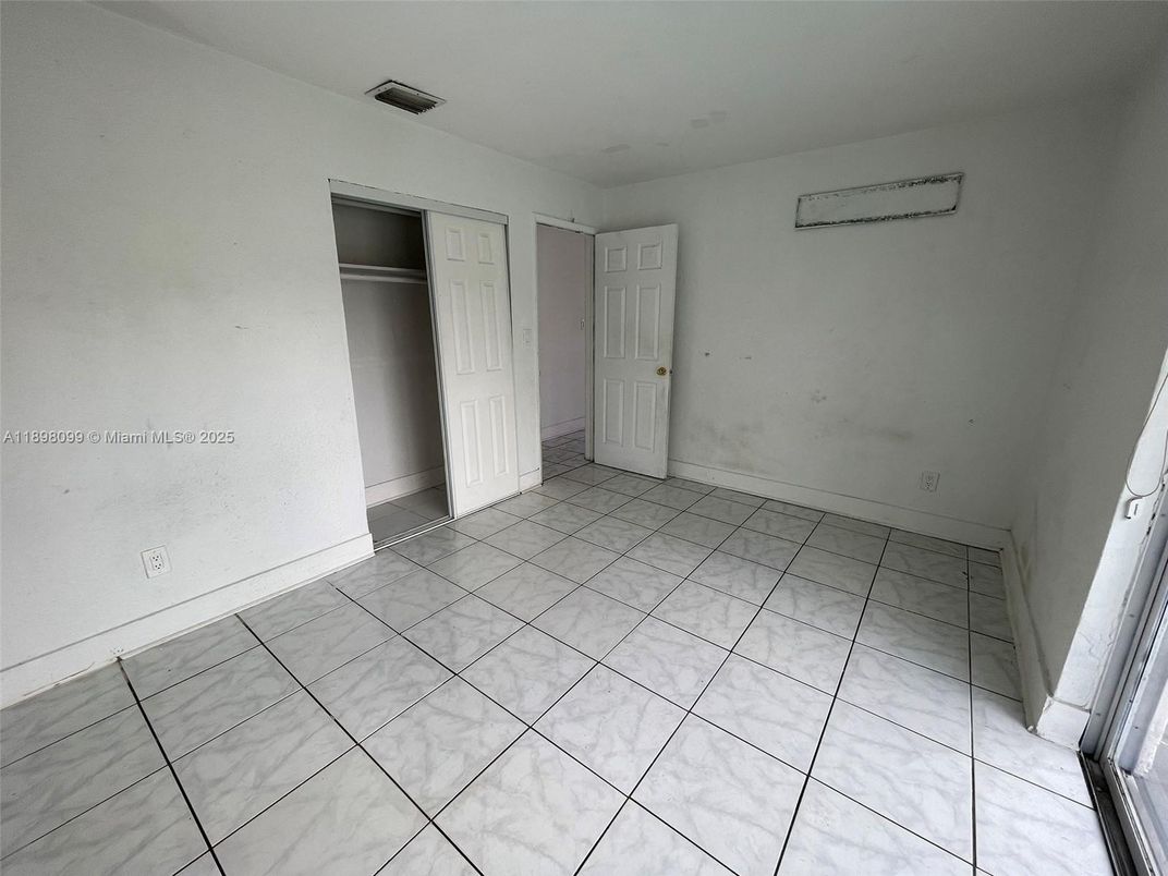 Empty room, Interior, Marble