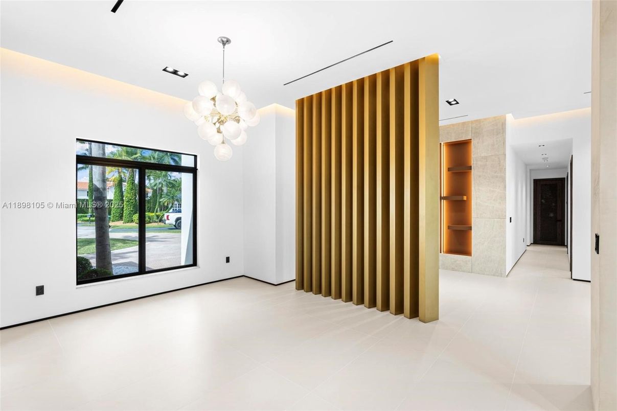 Chandelier, Empty room, Interior, Recessed Lighting