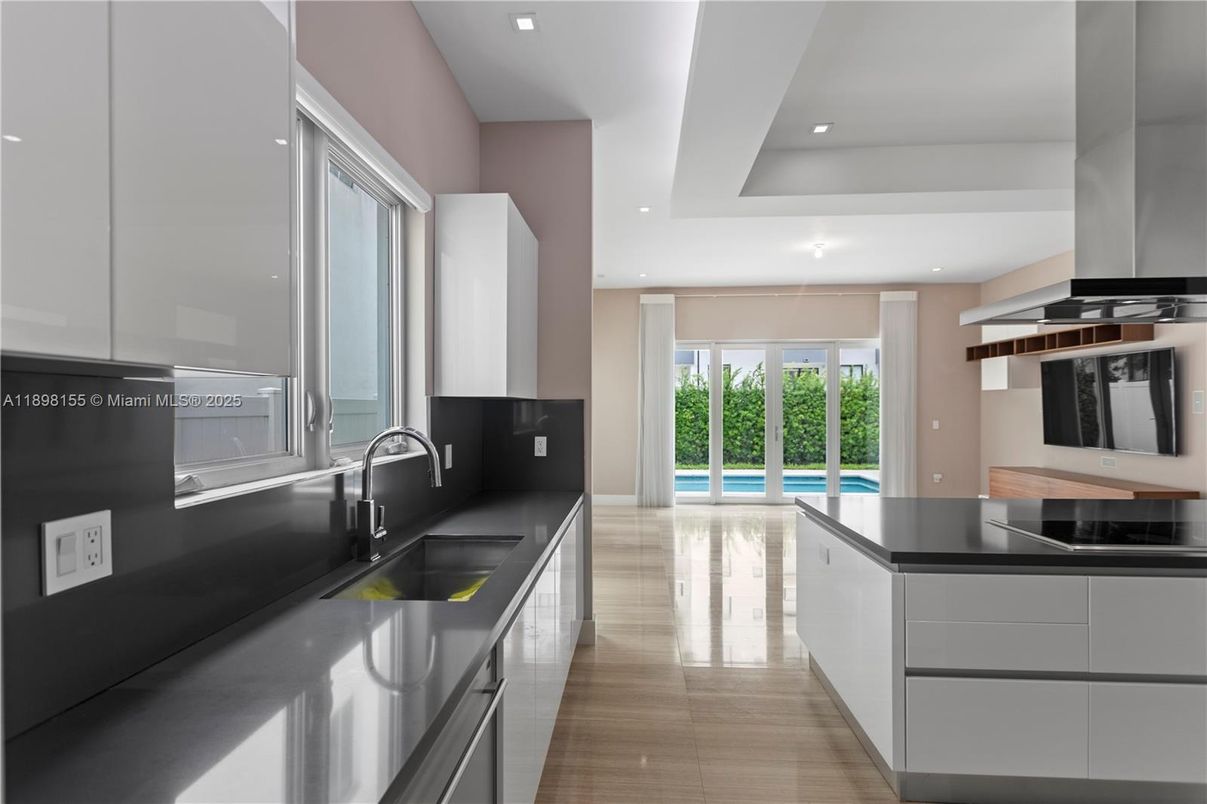 Interior, Kitchen, Recessed Lighting