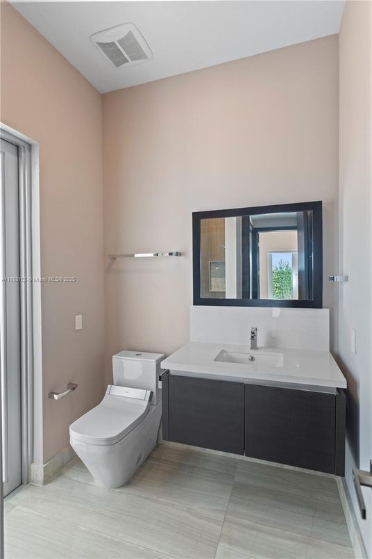 Bathroom, Interior