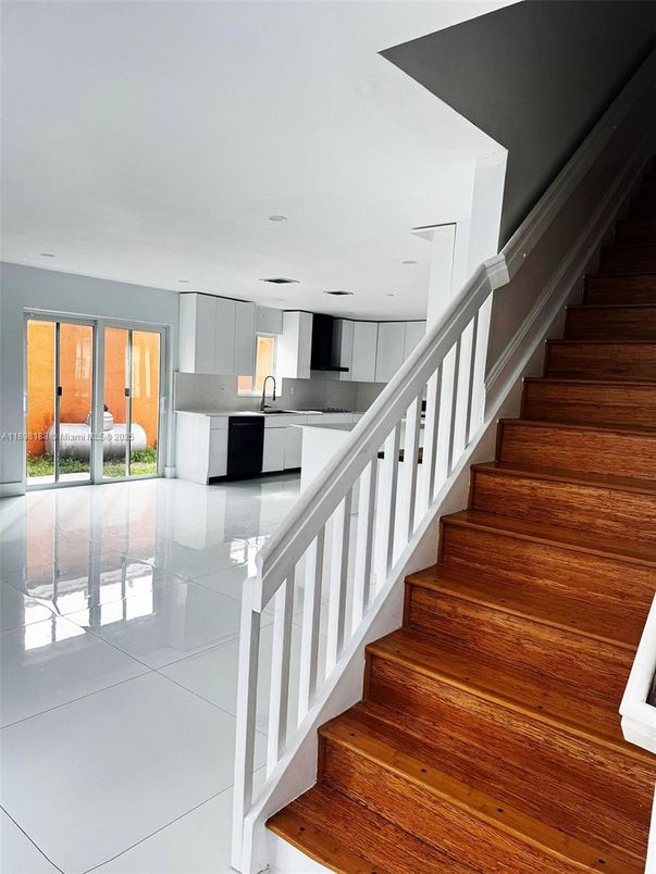 Interior, Kitchen, Recessed Lighting
