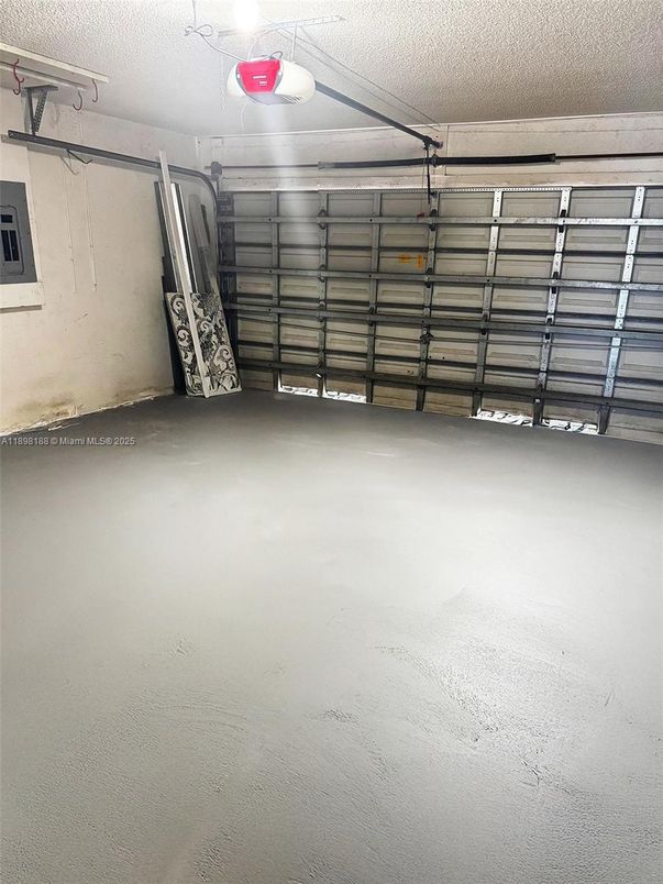 Garage, Interior