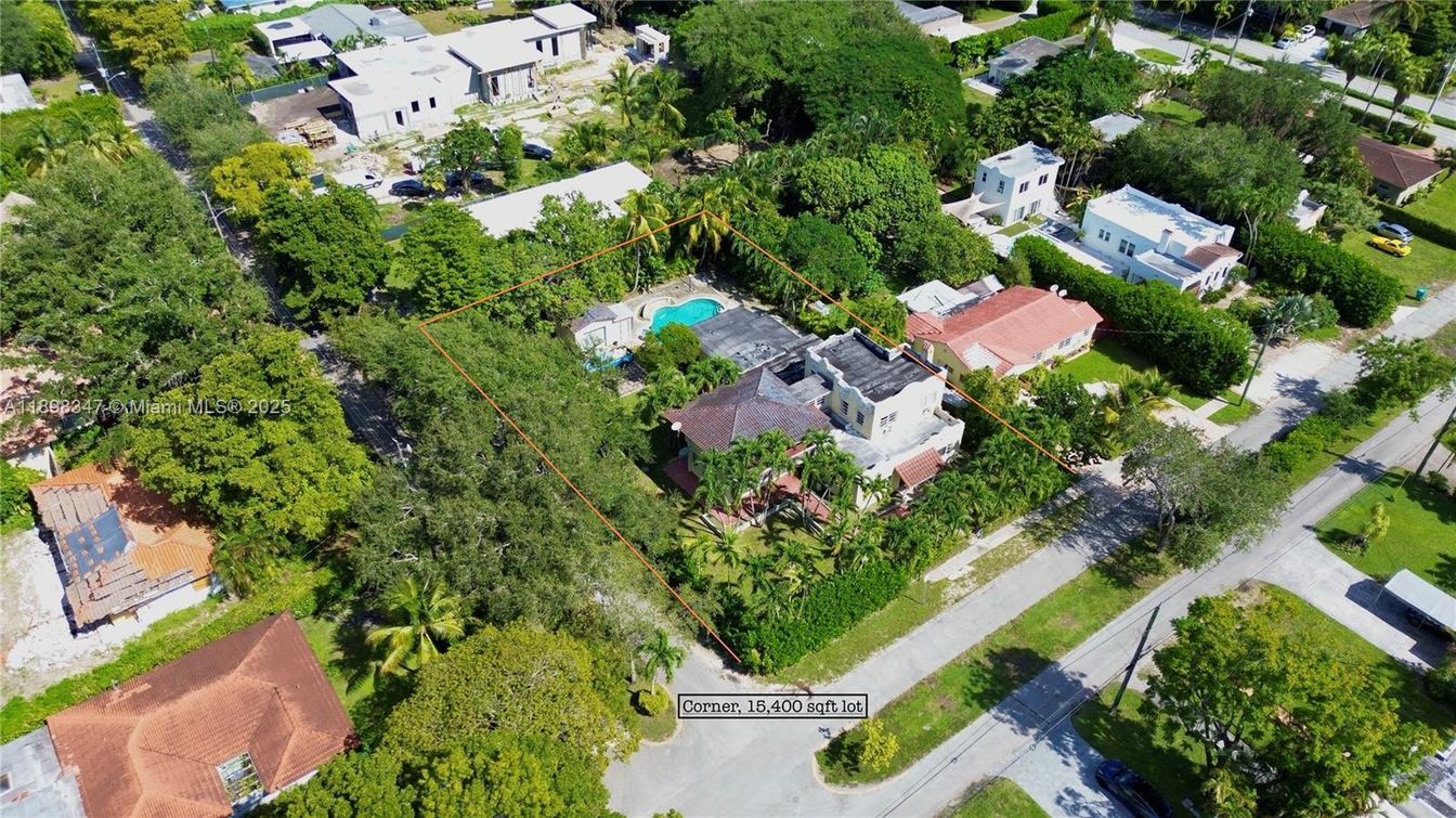 Exterior, Drone